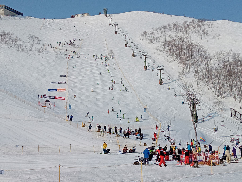 全日本スキー技術選手権大会予選初日